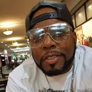 Meet your Posher, Fredrick